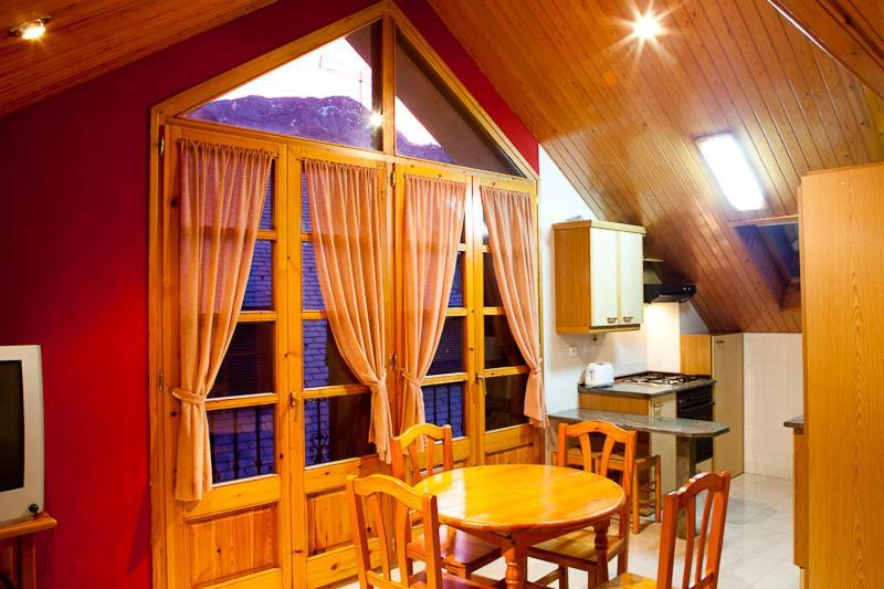 Apartamentos Mazcaray Bielsa Chambre photo